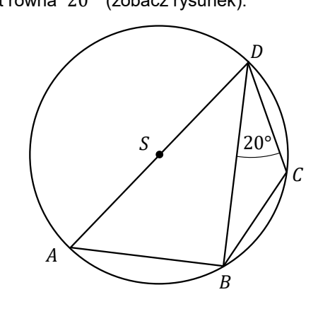 Czworokąt ABCD wpisany w okrąg o środku S; przekątna AD przechodzi przez środek S, narysowano też cięciwy AB, BC, CD i BD, a kąt BDC ma miarę 20 stopni.